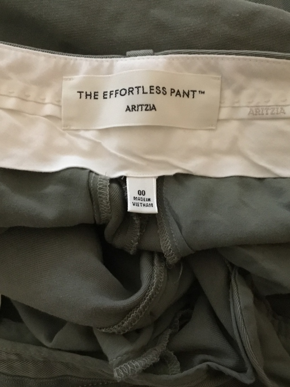 Aritizia Effortless Pants size 00